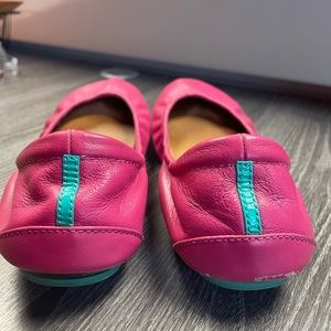 Fuschia Pink Tieks GUC size 9